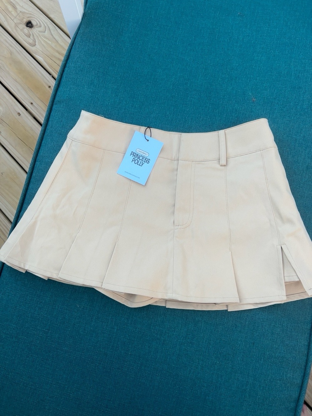 NWT Princess Polly Beige tan Pleated Mini Skort Women’s US 4